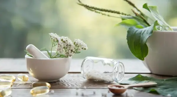 Jakie leki homeopatyczne na alergię skutecznie łagodzą objawy?