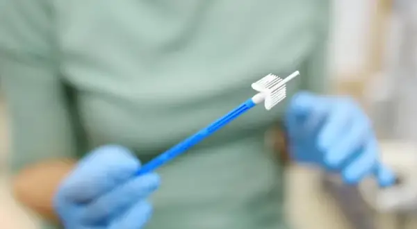 Ile kosztuje cytologia na NFZ? Dowiedz się, kto nie płaci!